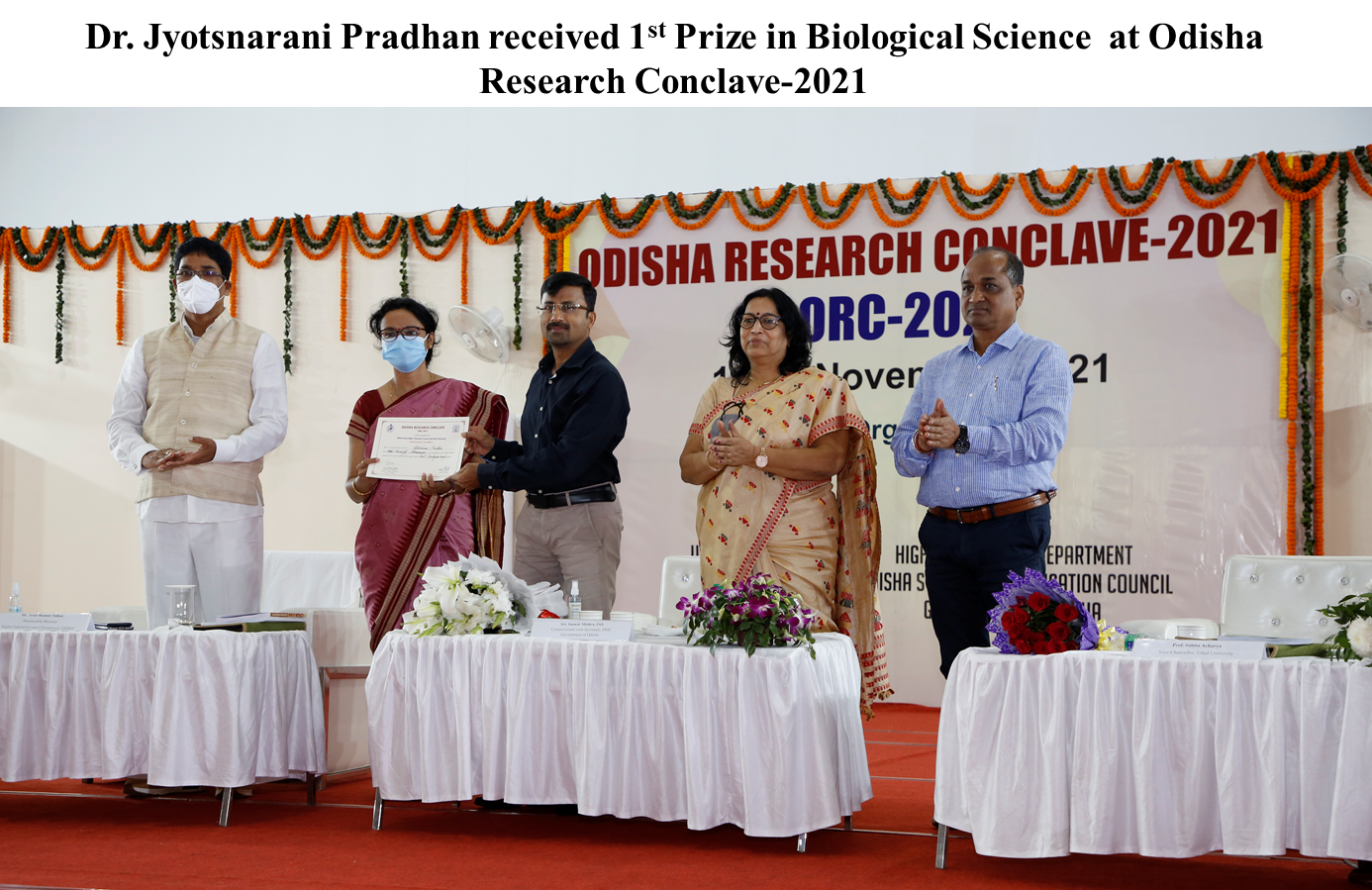 Dr. Jyotsnarani Pradhan received 1st prize in Biological Science at Odisha Research Conclave-2021