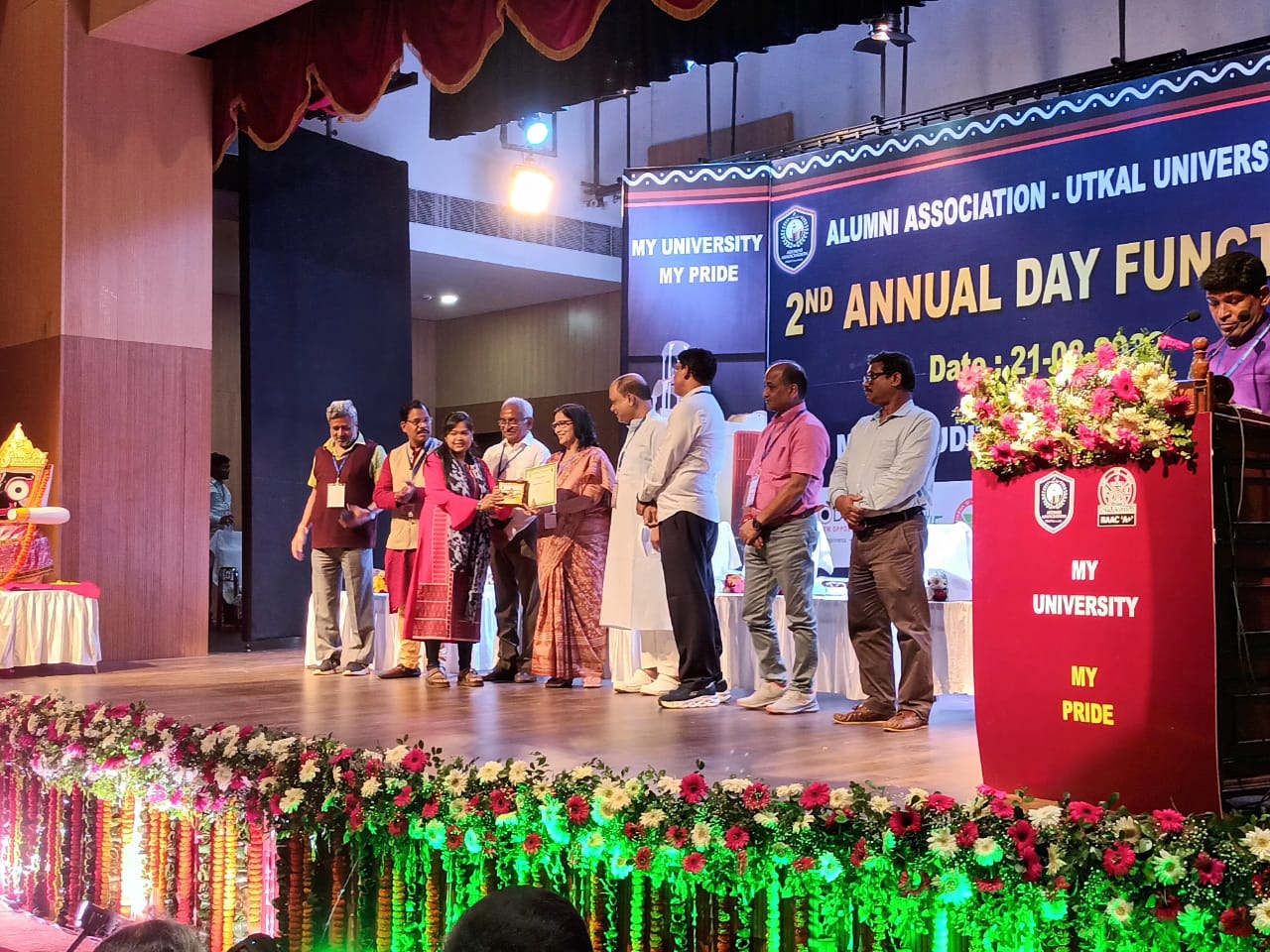 Chinmayee Mishra Awarded Second Prize in the Song Competition conducted by Alumni Association of Utkal University on the occasion of 2nd Annual Day celebration on 21st August 2022.
